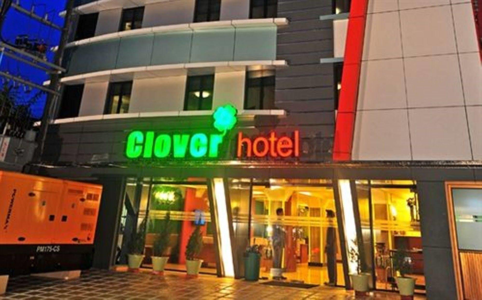 Clover Hotel Yangon Dış mekan fotoğraf